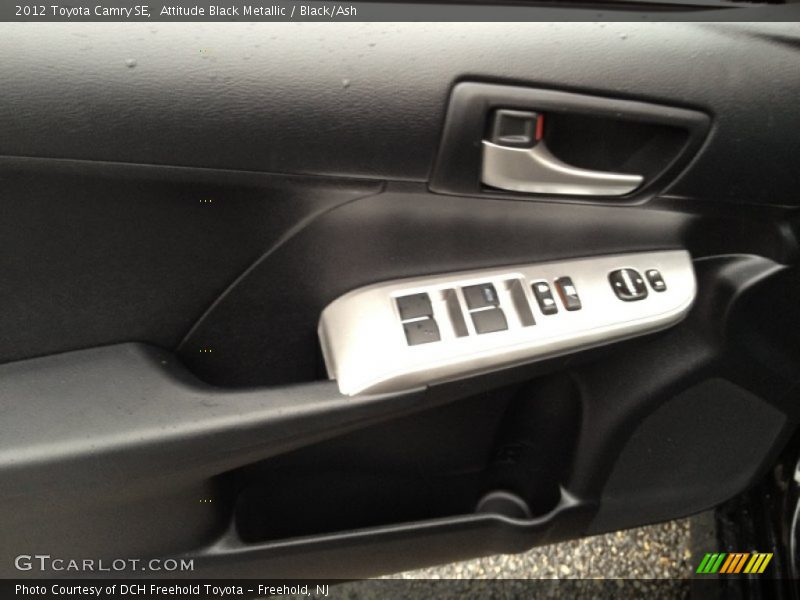Attitude Black Metallic / Black/Ash 2012 Toyota Camry SE