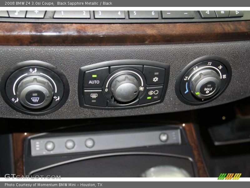 Controls of 2008 Z4 3.0si Coupe