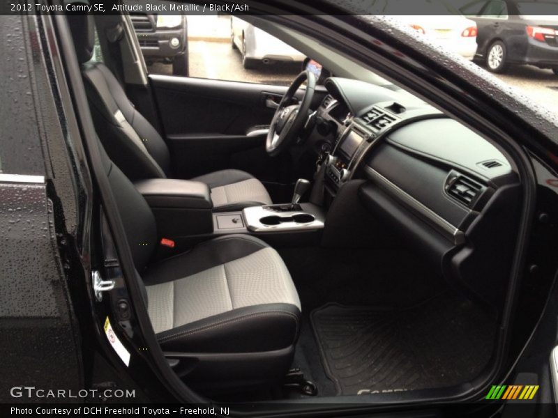 Attitude Black Metallic / Black/Ash 2012 Toyota Camry SE