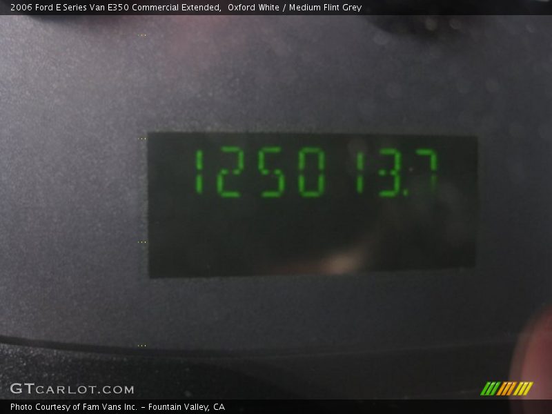 Oxford White / Medium Flint Grey 2006 Ford E Series Van E350 Commercial Extended