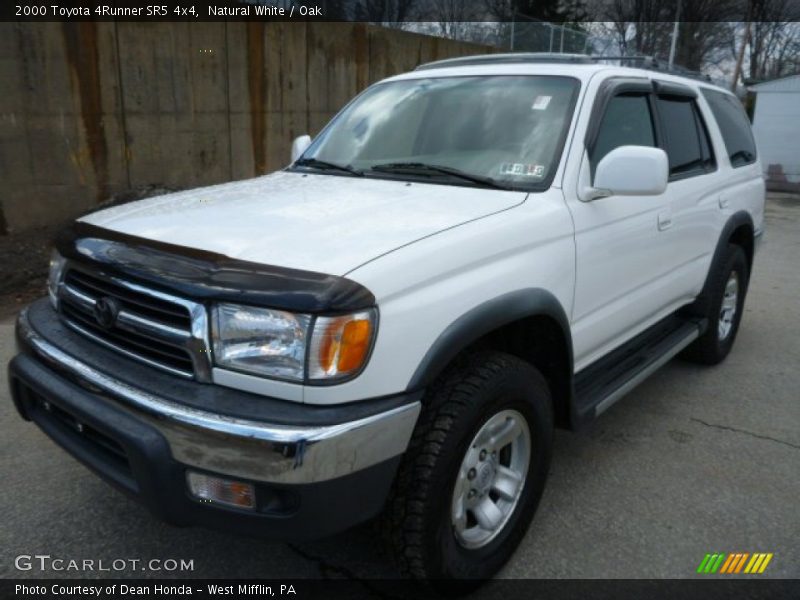 Natural White / Oak 2000 Toyota 4Runner SR5 4x4