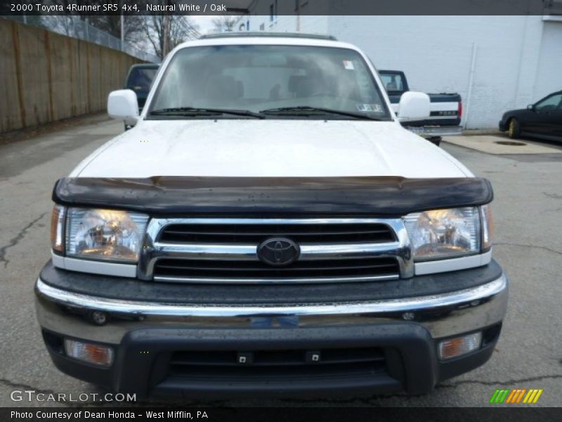 Natural White / Oak 2000 Toyota 4Runner SR5 4x4