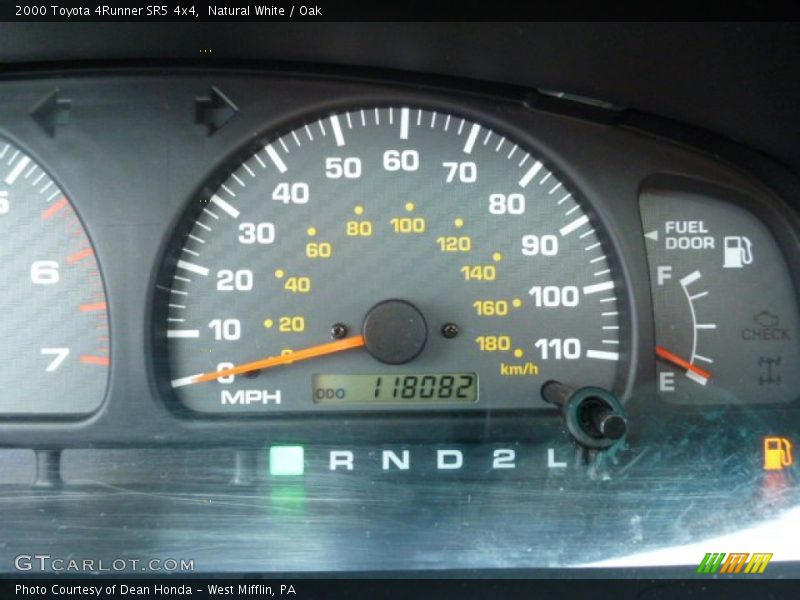 Natural White / Oak 2000 Toyota 4Runner SR5 4x4