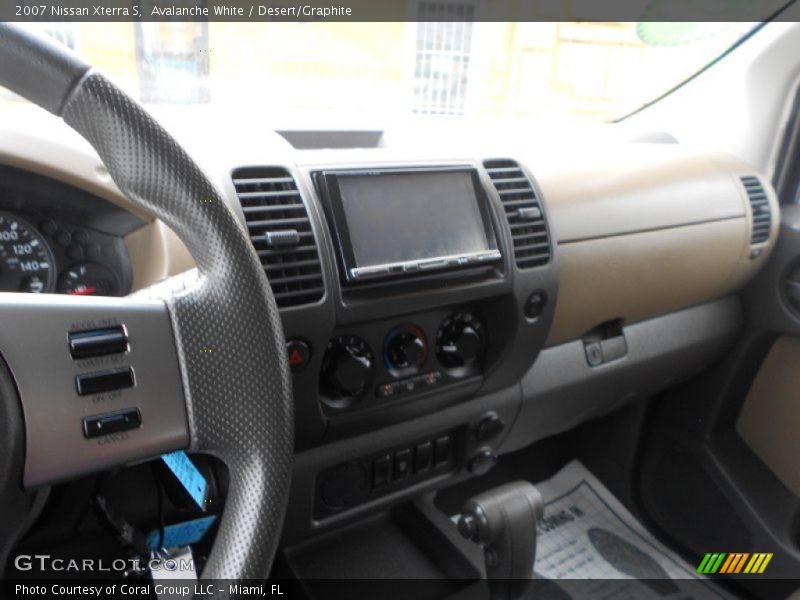 Avalanche White / Desert/Graphite 2007 Nissan Xterra S