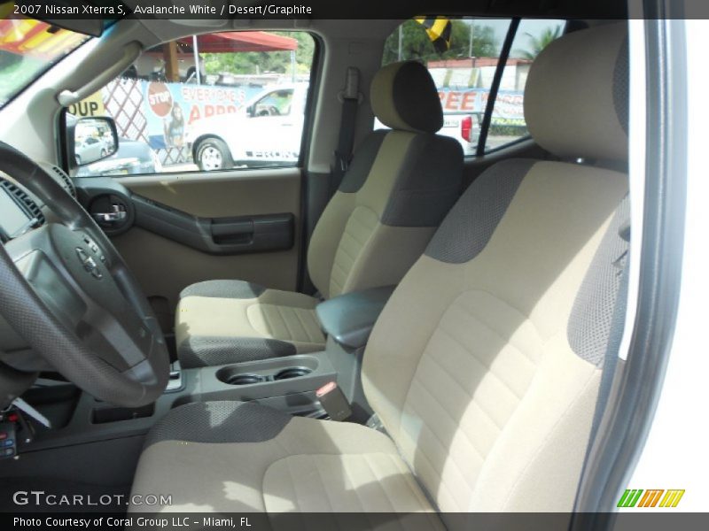 Avalanche White / Desert/Graphite 2007 Nissan Xterra S