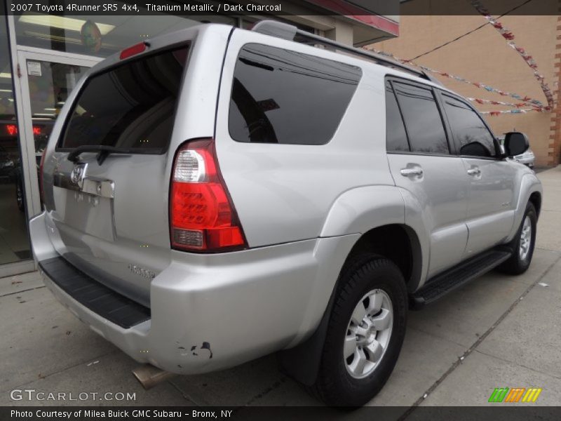 Titanium Metallic / Dark Charcoal 2007 Toyota 4Runner SR5 4x4