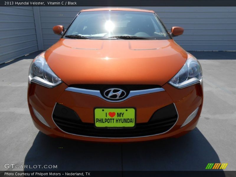 Vitamin C / Black 2013 Hyundai Veloster