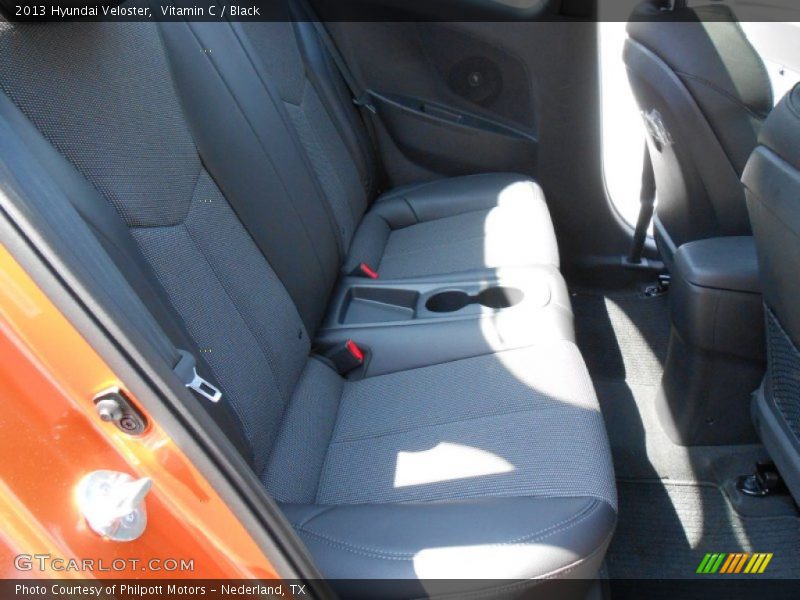 Vitamin C / Black 2013 Hyundai Veloster