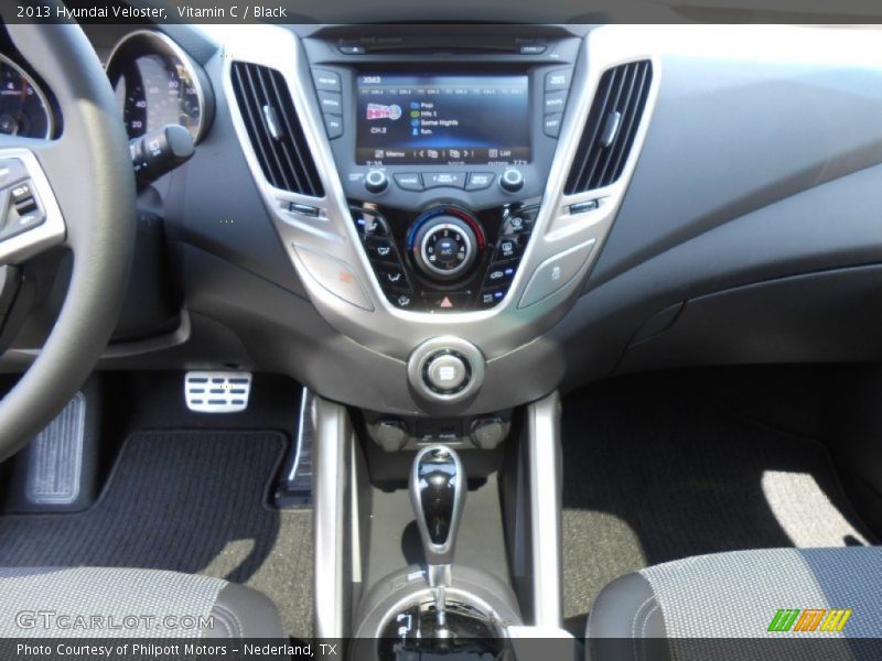 Controls of 2013 Veloster 
