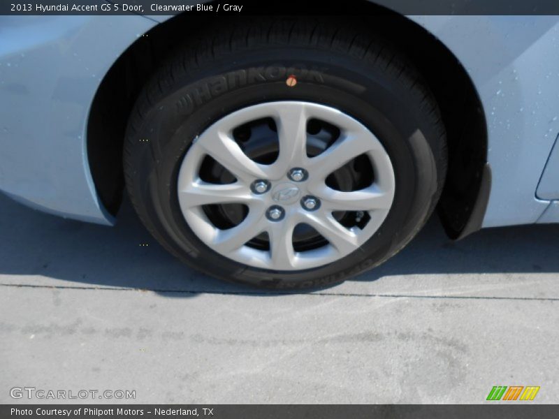 Clearwater Blue / Gray 2013 Hyundai Accent GS 5 Door