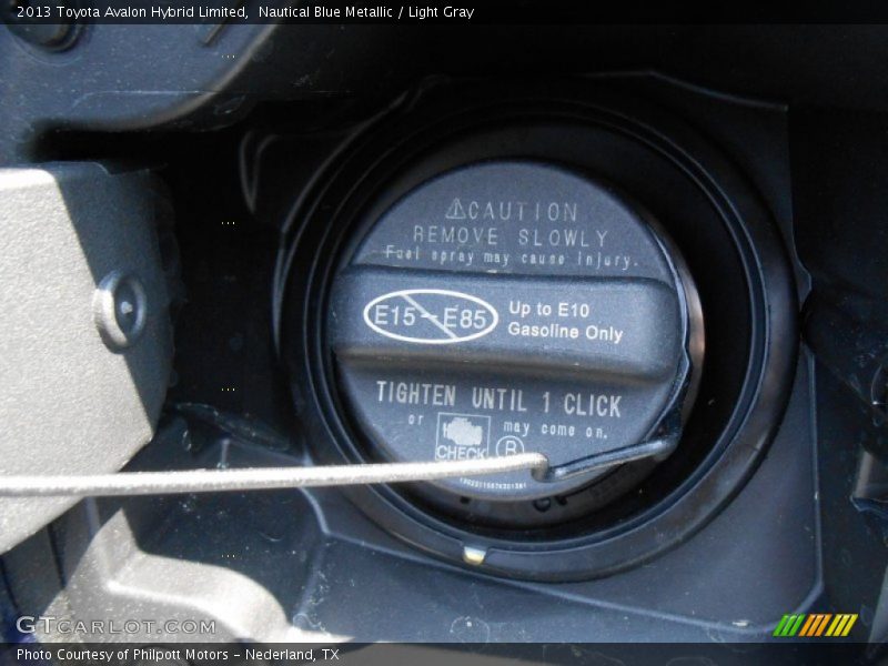 Nautical Blue Metallic / Light Gray 2013 Toyota Avalon Hybrid Limited