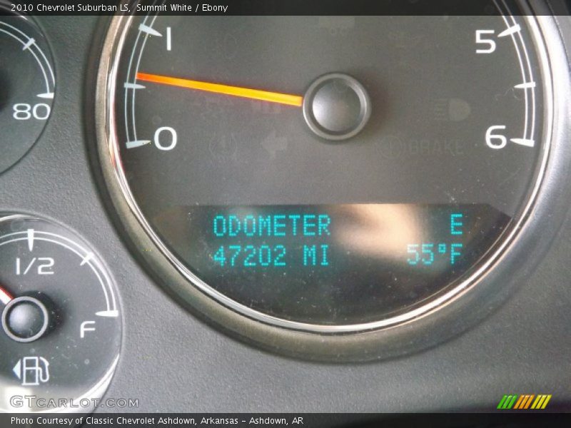 Summit White / Ebony 2010 Chevrolet Suburban LS