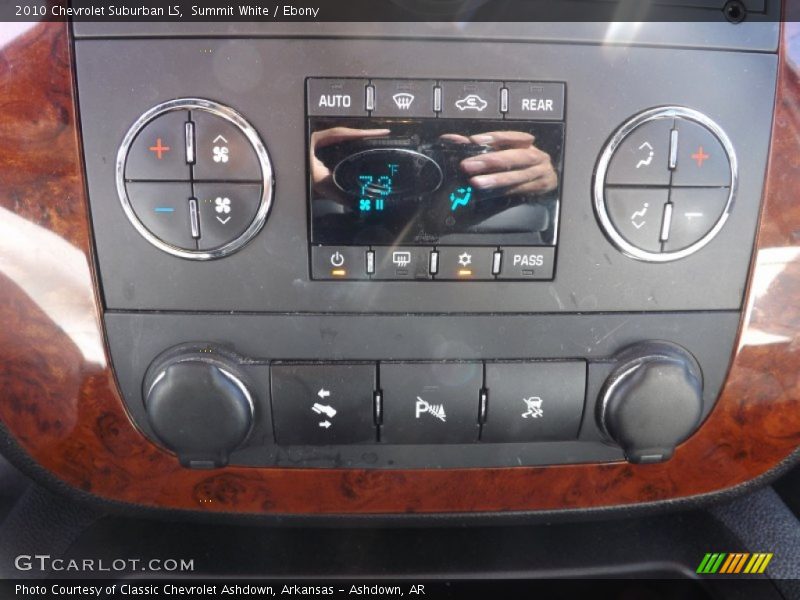 Summit White / Ebony 2010 Chevrolet Suburban LS