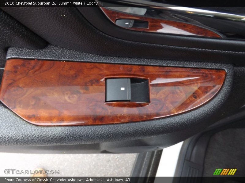 Summit White / Ebony 2010 Chevrolet Suburban LS