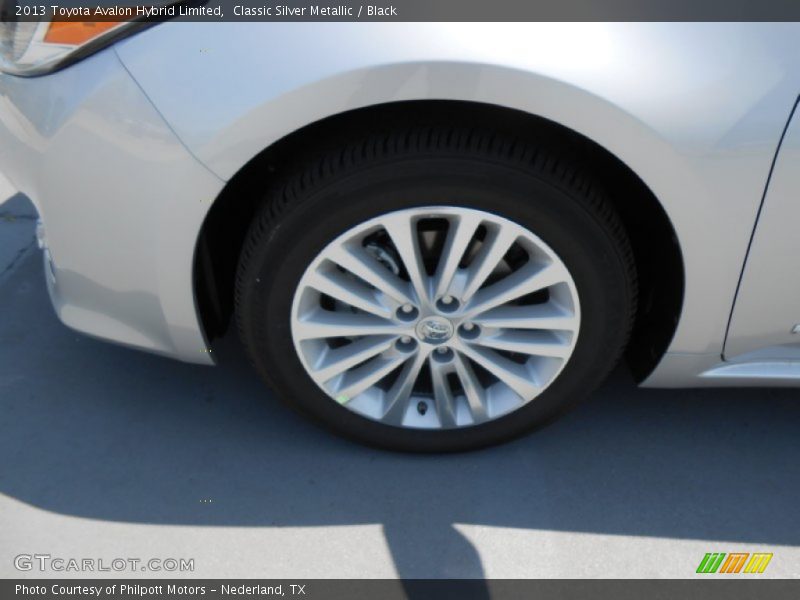 Classic Silver Metallic / Black 2013 Toyota Avalon Hybrid Limited