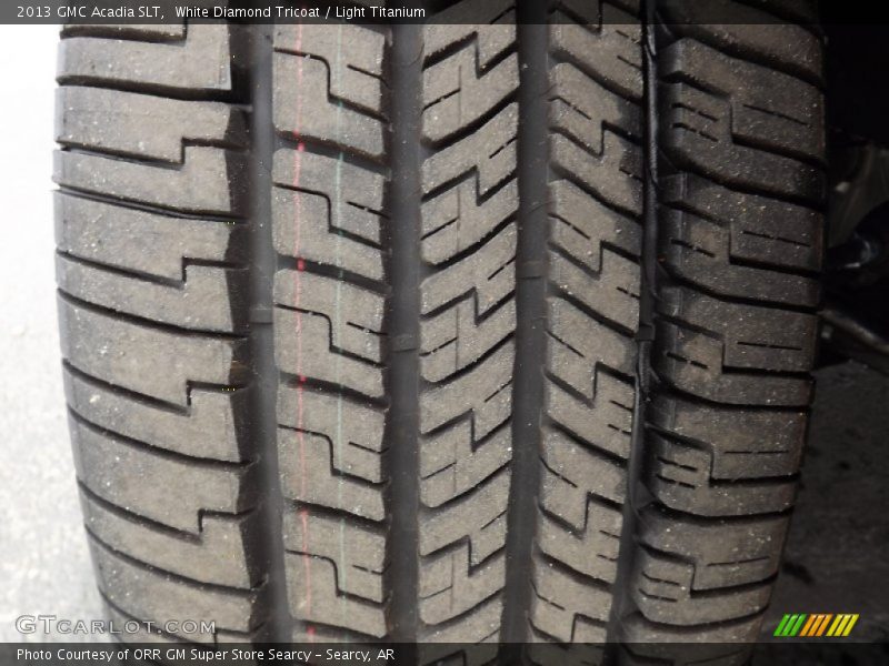 White Diamond Tricoat / Light Titanium 2013 GMC Acadia SLT