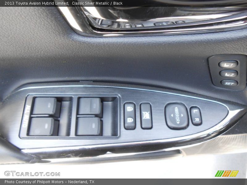 Classic Silver Metallic / Black 2013 Toyota Avalon Hybrid Limited