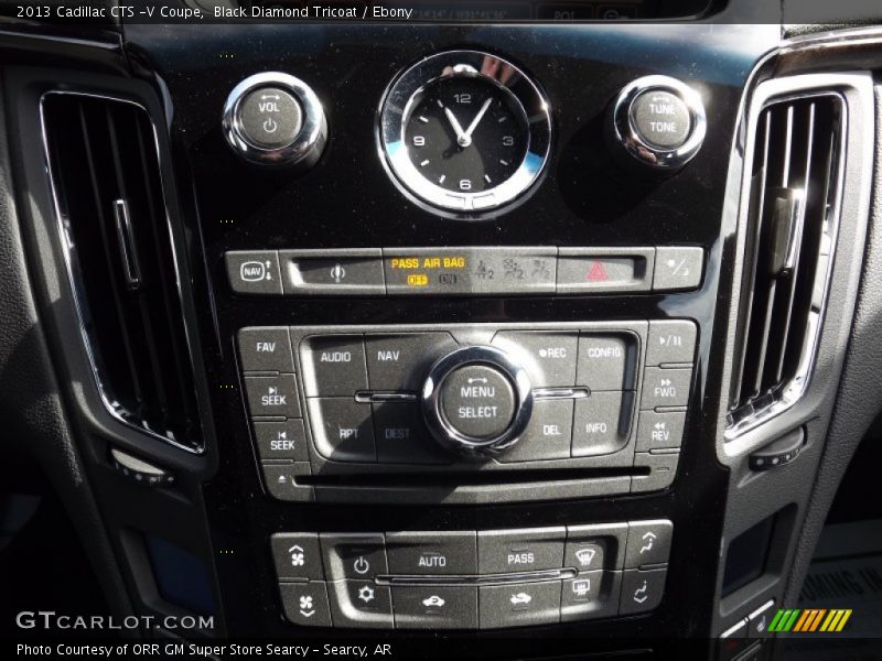 Controls of 2013 CTS -V Coupe