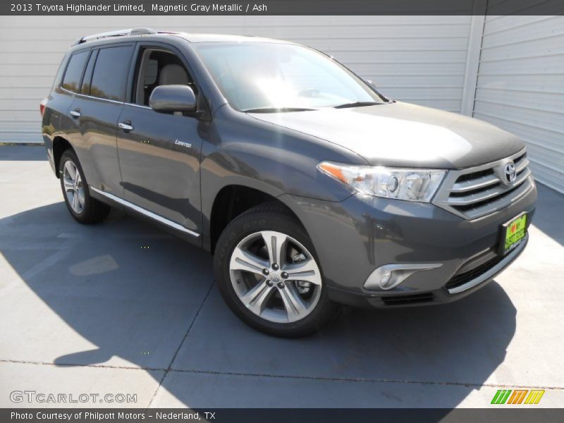Magnetic Gray Metallic / Ash 2013 Toyota Highlander Limited