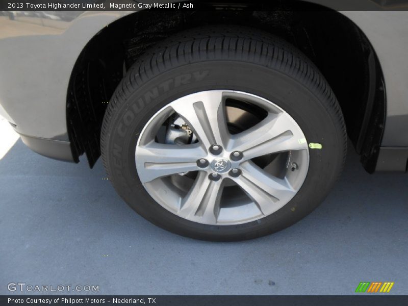 Magnetic Gray Metallic / Ash 2013 Toyota Highlander Limited