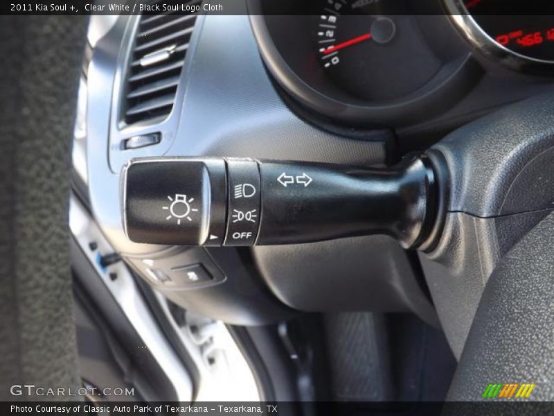 Clear White / Black Soul Logo Cloth 2011 Kia Soul +