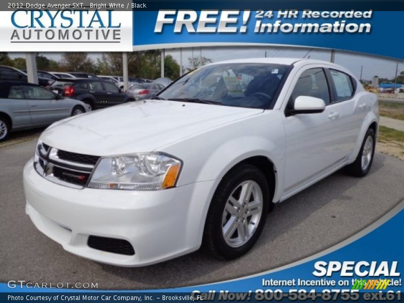 Bright White / Black 2012 Dodge Avenger SXT