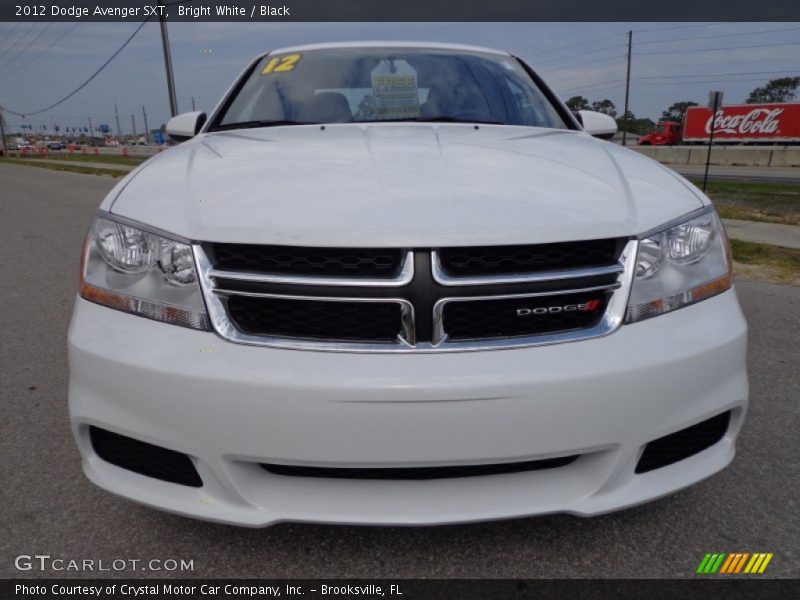 Bright White / Black 2012 Dodge Avenger SXT