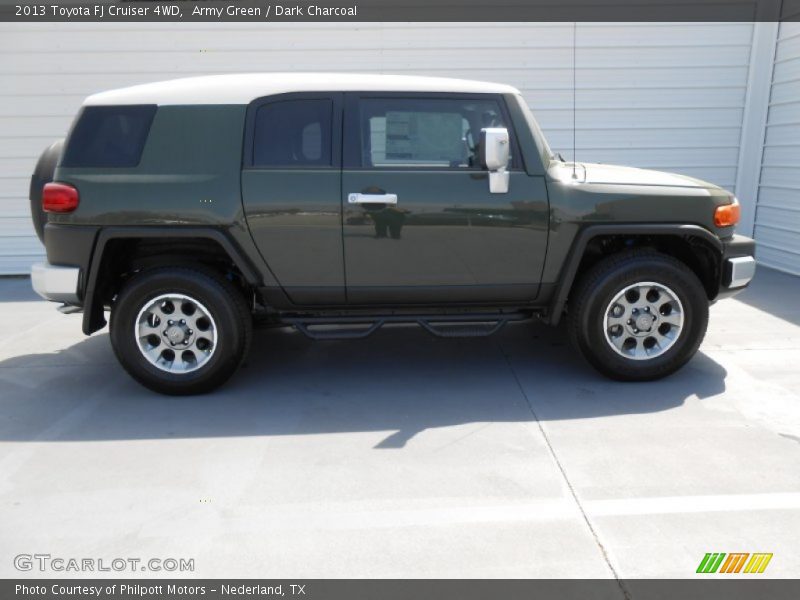 Army Green / Dark Charcoal 2013 Toyota FJ Cruiser 4WD