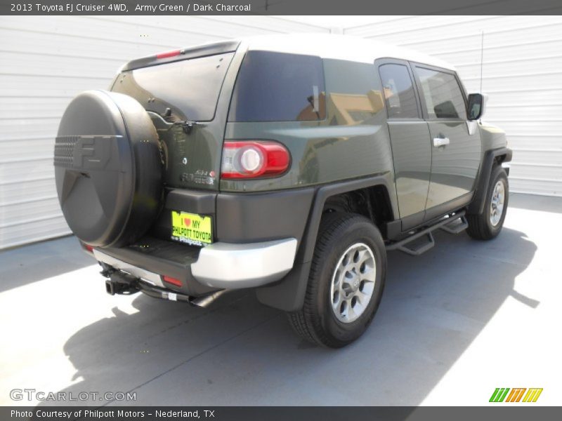 Army Green / Dark Charcoal 2013 Toyota FJ Cruiser 4WD