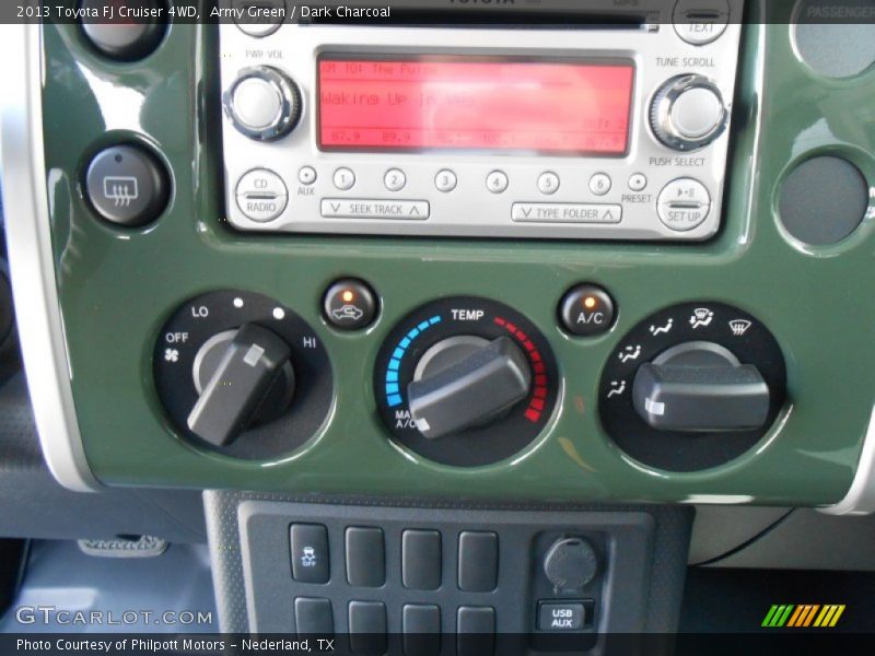 Army Green / Dark Charcoal 2013 Toyota FJ Cruiser 4WD