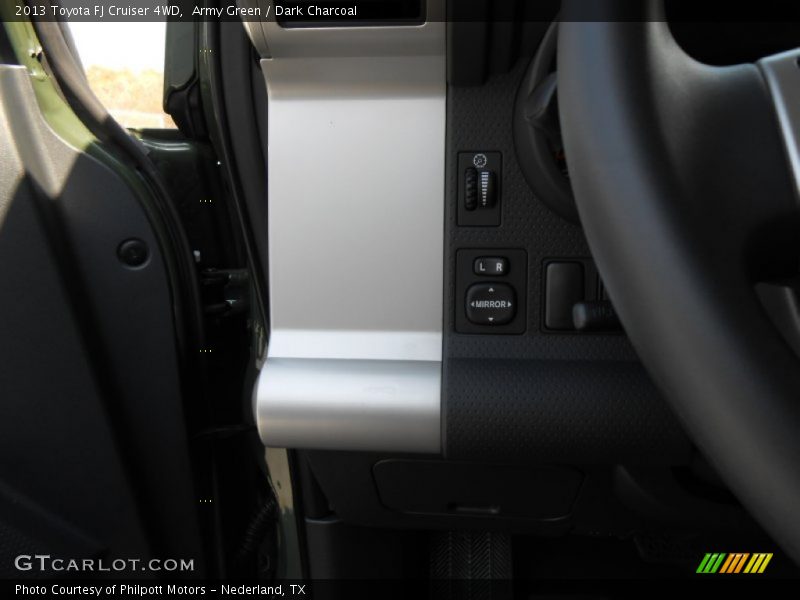 Army Green / Dark Charcoal 2013 Toyota FJ Cruiser 4WD