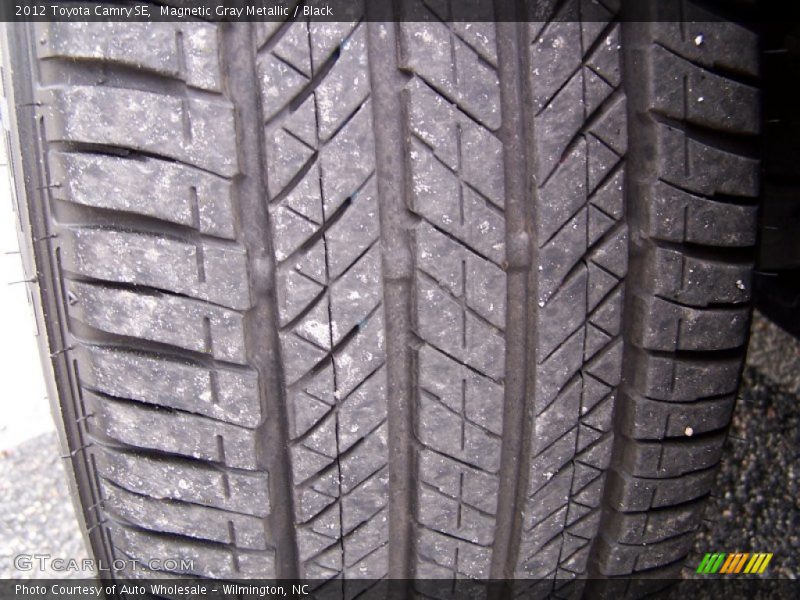 Magnetic Gray Metallic / Black 2012 Toyota Camry SE
