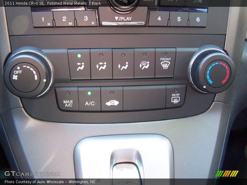 Polished Metal Metallic / Black 2011 Honda CR-V SE