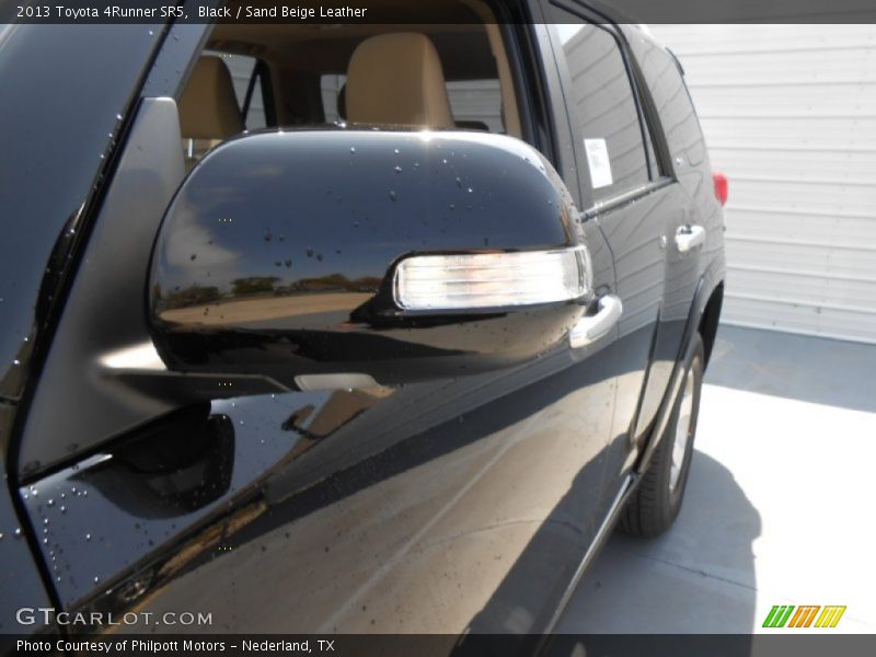 Black / Sand Beige Leather 2013 Toyota 4Runner SR5