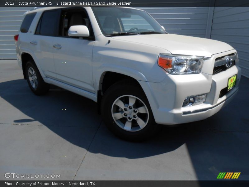 Blizzard White Pearl / Sand Beige Leather 2013 Toyota 4Runner SR5