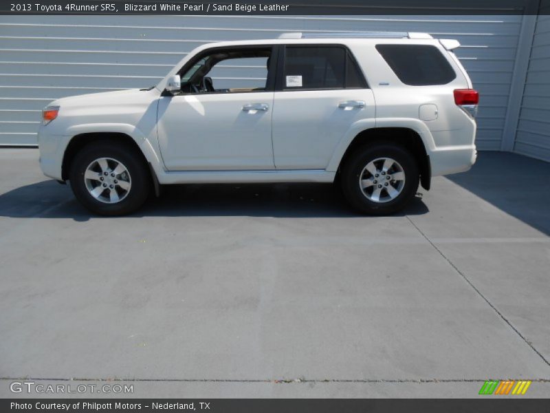 Blizzard White Pearl / Sand Beige Leather 2013 Toyota 4Runner SR5