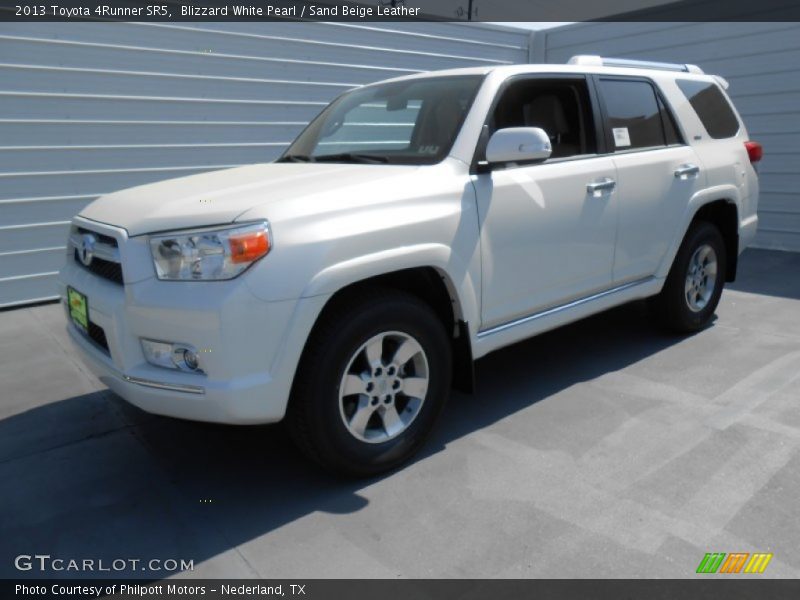 Blizzard White Pearl / Sand Beige Leather 2013 Toyota 4Runner SR5