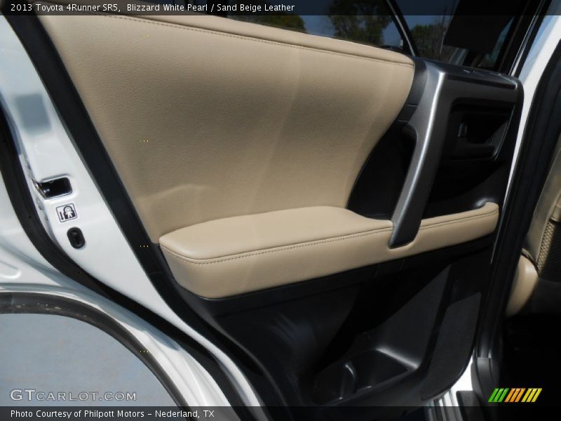 Blizzard White Pearl / Sand Beige Leather 2013 Toyota 4Runner SR5