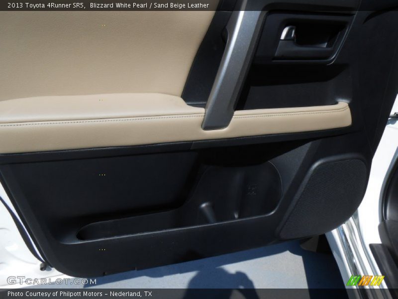 Blizzard White Pearl / Sand Beige Leather 2013 Toyota 4Runner SR5
