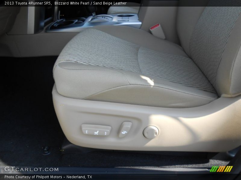 Blizzard White Pearl / Sand Beige Leather 2013 Toyota 4Runner SR5