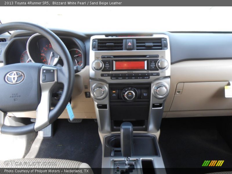 Blizzard White Pearl / Sand Beige Leather 2013 Toyota 4Runner SR5