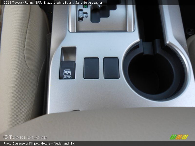 Blizzard White Pearl / Sand Beige Leather 2013 Toyota 4Runner SR5