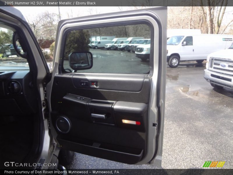 Pewter Metallic / Ebony Black 2005 Hummer H2 SUV