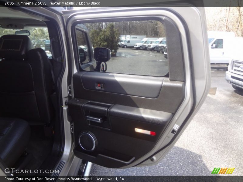 Pewter Metallic / Ebony Black 2005 Hummer H2 SUV