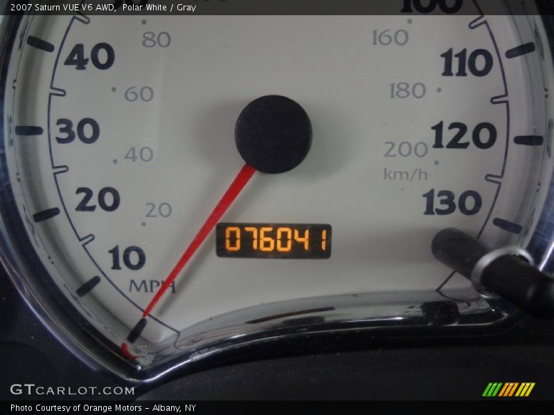 Polar White / Gray 2007 Saturn VUE V6 AWD