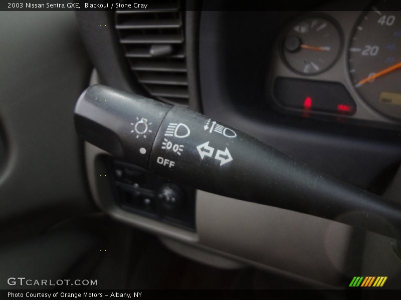 Blackout / Stone Gray 2003 Nissan Sentra GXE
