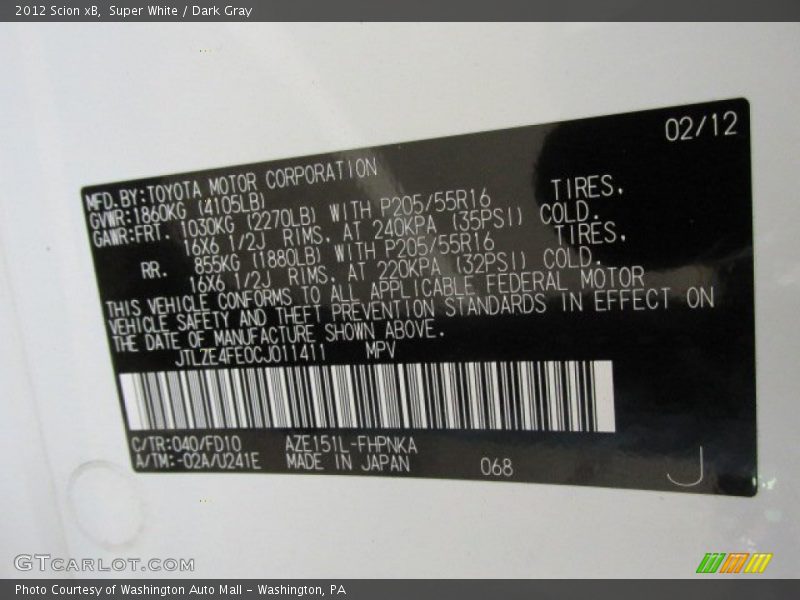 Super White / Dark Gray 2012 Scion xB