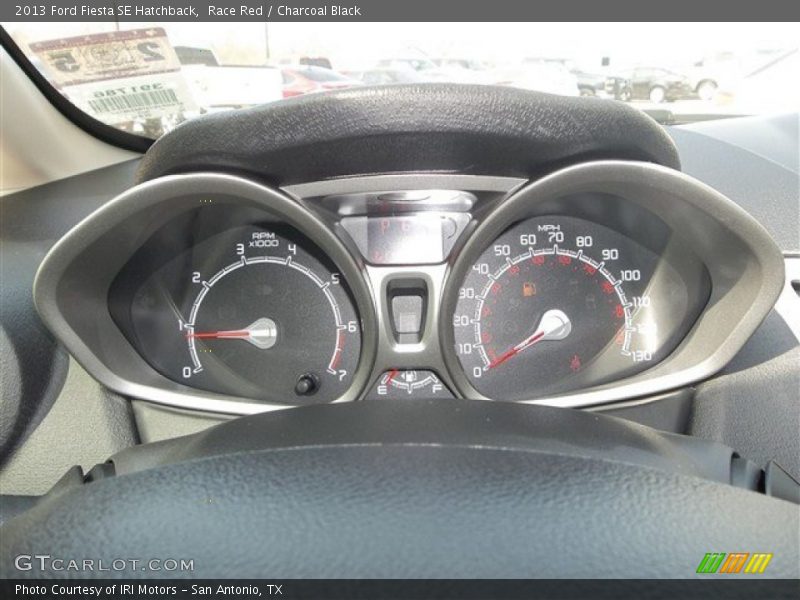 Race Red / Charcoal Black 2013 Ford Fiesta SE Hatchback