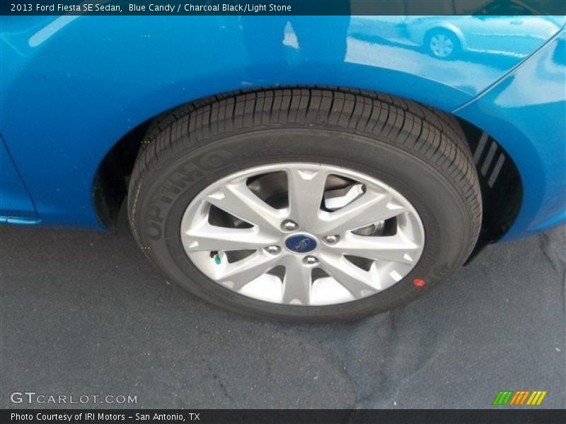 Blue Candy / Charcoal Black/Light Stone 2013 Ford Fiesta SE Sedan