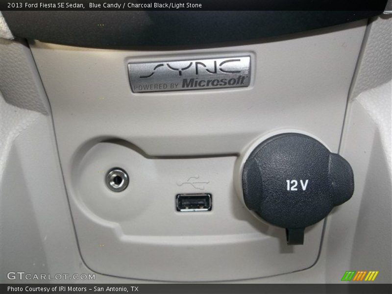 Blue Candy / Charcoal Black/Light Stone 2013 Ford Fiesta SE Sedan